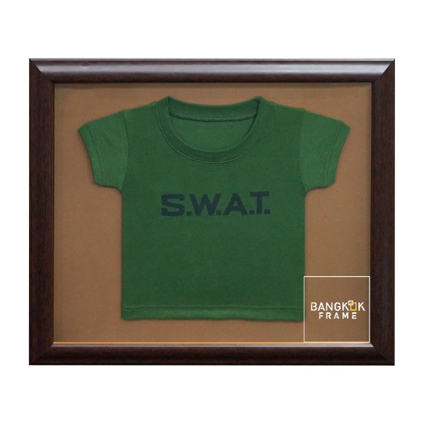 กรอบรูปโชว์เสื้อที่ระลึก